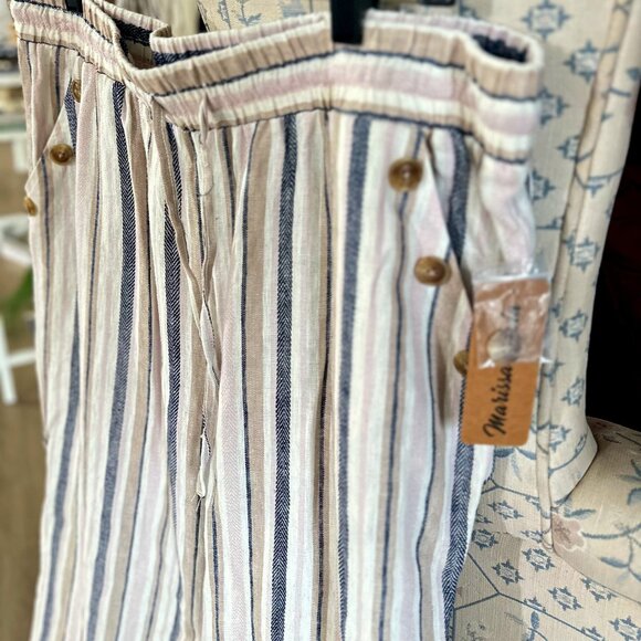 ELEGANT, TRENDY, OFFICE OR TEACHER STYLE STRIPED PANTS! - Picture 1 of 8